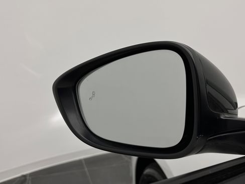 Used 2025 Honda Accord SE image 13