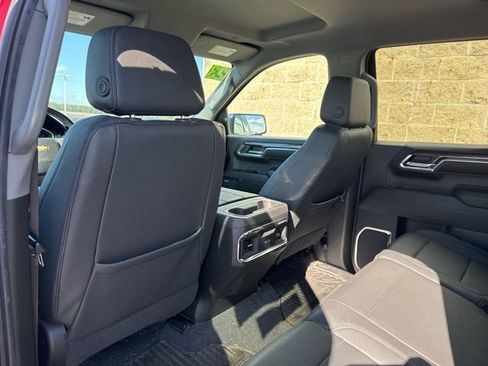 Used 2023 Chevrolet Silverado 1500 LTZ w/ Z71 Off-Road Package AWD/4WD image 11