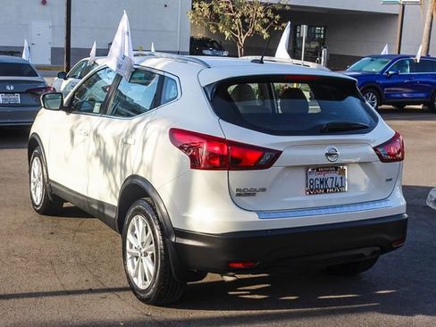 Used 2018 Nissan Rogue Sport SV image 7
