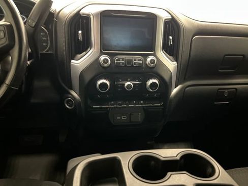 Used 2020 GMC Sierra 1500 Elevation w/ Elevation Value Package image 13