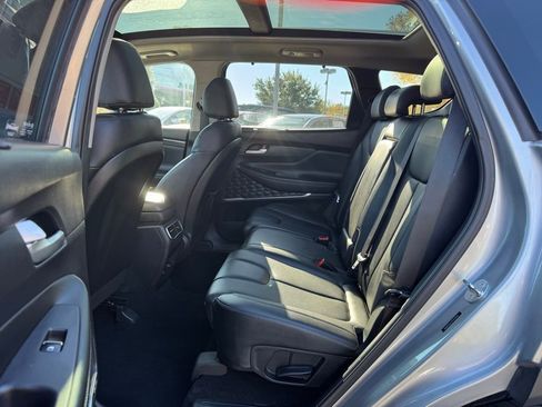 Used 2023 Hyundai Santa Fe SEL w/ Premium Package image 15