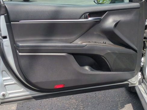Used 2022 Toyota Camry LE FWD image 21