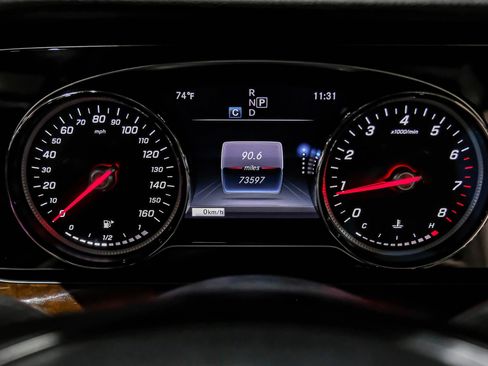 Used 2018 Mercedes-Benz E 300 image 21