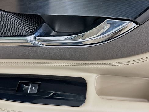 Used 2020 Lincoln Corsair Reserve w/ Appearance Package image 30