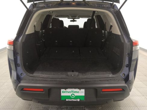 Used 2022 Nissan Pathfinder SV FWD image 29