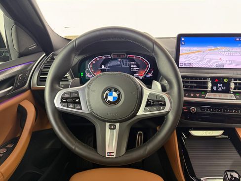 Used 2024 BMW X4 xDrive30i w/ Premium Package AWD/4WD image 10