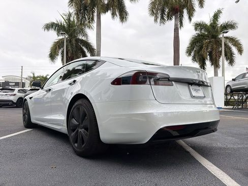 Used 2022 Tesla Model S image 19