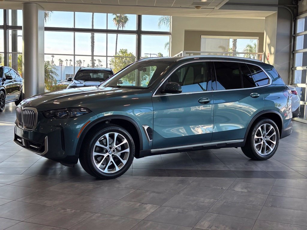 Used 2024 BMW X5 xDrive40i w/ Premium Package AWD/4WD image 9
