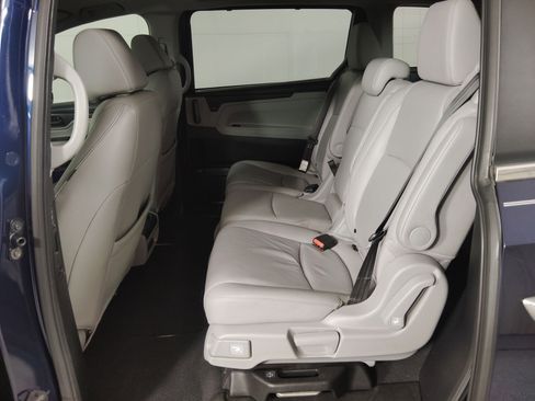 Certified 2019 Honda Odyssey EX-L image 14