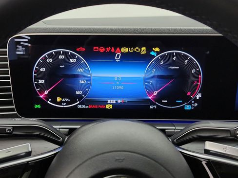 Certified 2024 Mercedes-Benz GLE 350 4MATIC image 9