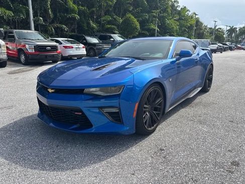 Used 2016 Chevrolet Camaro SS RWD image 5