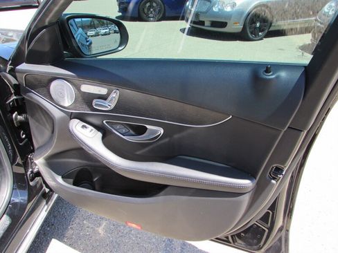 Used 2019 Mercedes-Benz C 300 Sedan image 27
