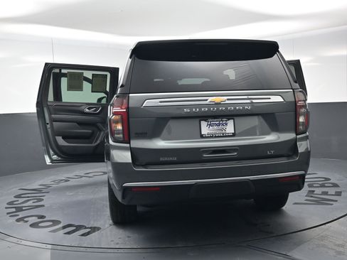 Certified 2024 Chevrolet Suburban LT w/ Luxury Package image 25