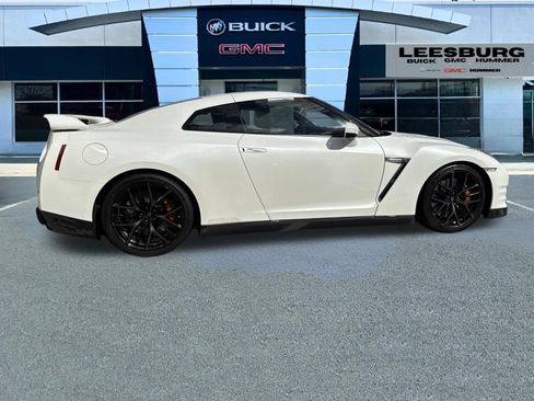 Used 2013 Nissan GT-R Premium AWD/4WD image 8