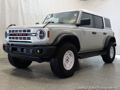 Used 2026 Ford Bronco Heritage Edition AWD/4WD image 2