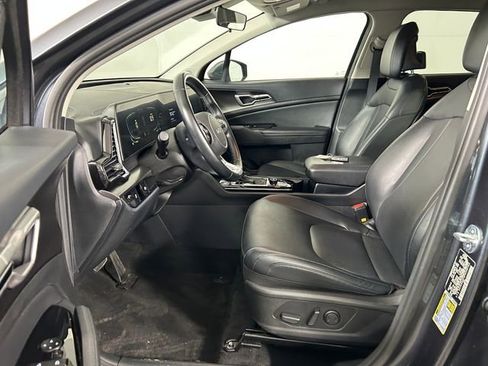 Used 2023 Kia Sportage EX image 12
