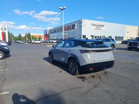 Certified 2024 Nissan Ariya AWD image 9
