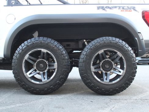 Used 2021 Ford F150 Raptor image 30