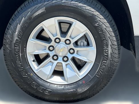 Used 2021 Chevrolet Silverado 1500 LT w/ LPO, Liner Protection Package RWD image 12