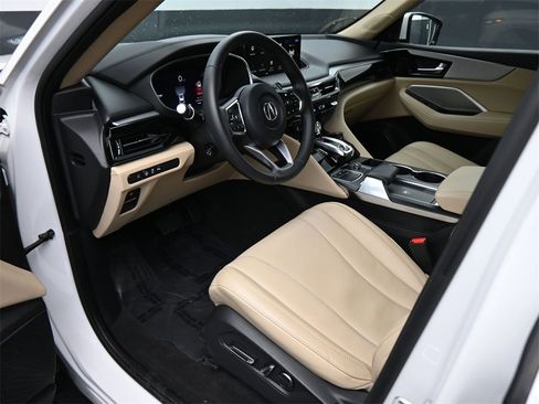 Used 2024 Acura MDX SH-AWD w/ Technology Package image 2