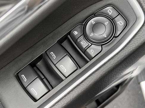 Used 2024 GMC Sierra 2500 Denali w/ Denali Reserve Package image 29