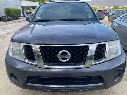 Used 2012 Nissan Pathfinder SV RWD image 3