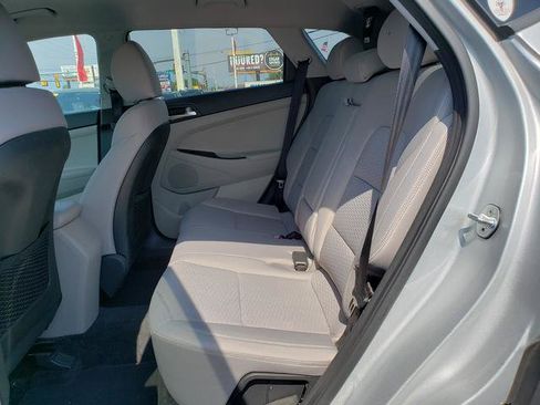 Used 2019 Hyundai Tucson SE AWD/4WD image 12