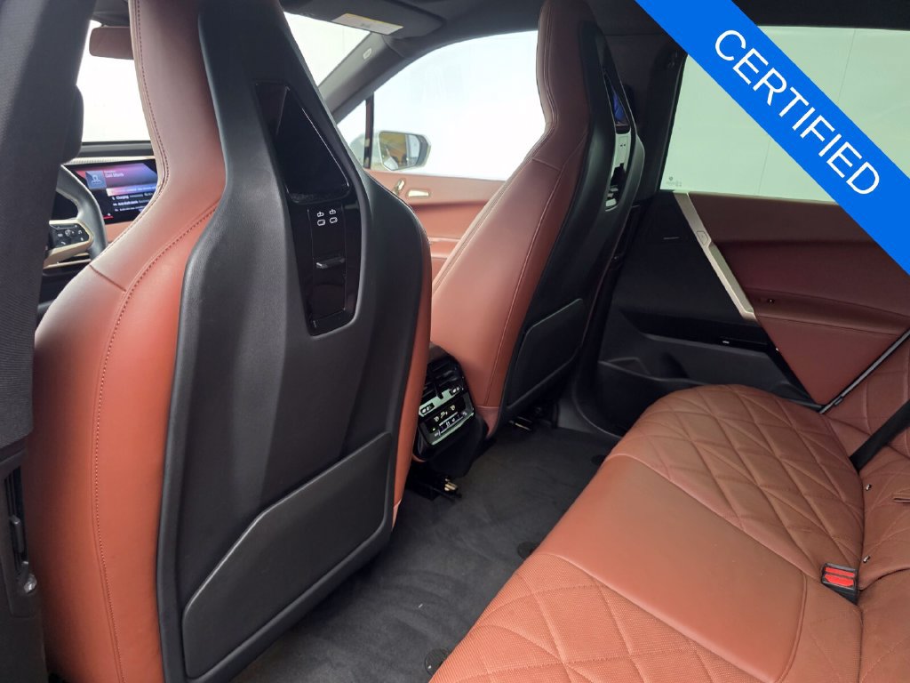 Certified 2022 BMW iX xDrive50 w/ Premium Package AWD/4WD image 15