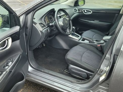 Used 2019 Nissan Sentra SV image 18