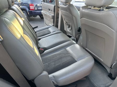 Used 2007 Dodge Durango Limited w/ Trailer Tow Group image 16