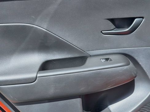Used 2025 Hyundai Kona SEL FWD image 27