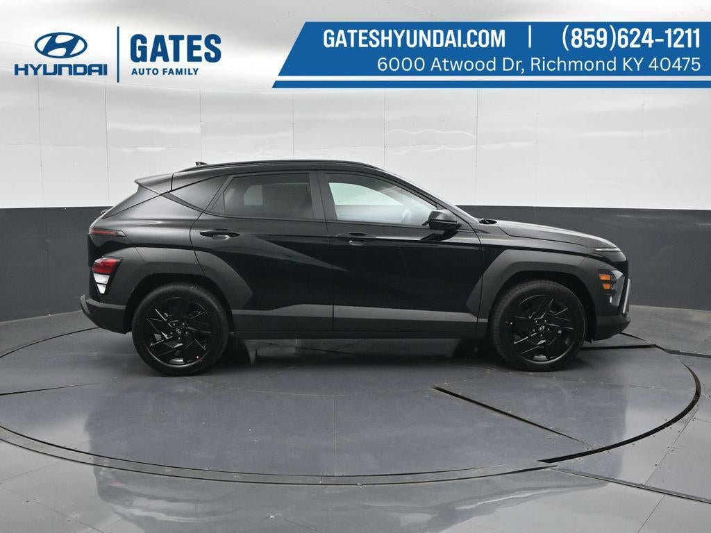 New 2027 Hyundai Kona SEL Sport FWD image 3