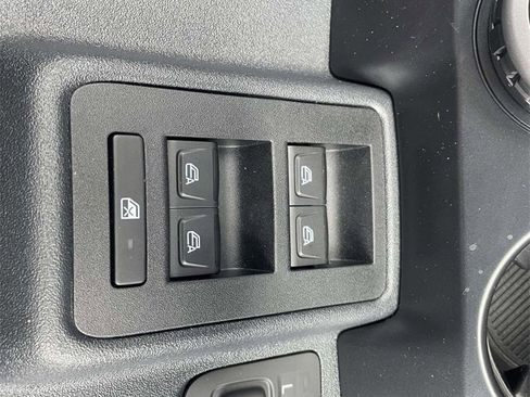 New 2025 Ford Bronco 4-Door image 16