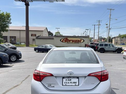 Used 2019 Toyota Corolla LE FWD image 52