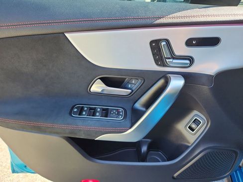 Used 2025 Mercedes-Benz CLA 250 4MATIC image 22