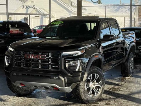 Used 2025 GMC Canyon AT4 w/ Technology Plus Package AWD/4WD image 14