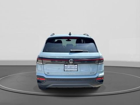 New 2026 Volkswagen Taos SE AWD/4WD image 4
