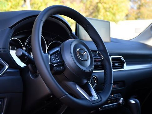 New 2025 MAZDA CX-5 AWD 2.5 S w/ Preferred Package image 11