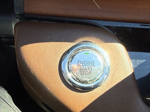 Used 2020 Lincoln Aviator Reserve w/ Equipment Group 202A image 22