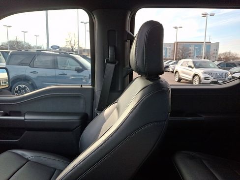 Used 2023 Ford F150 Lariat w/ Equipment Group 502A High image 17