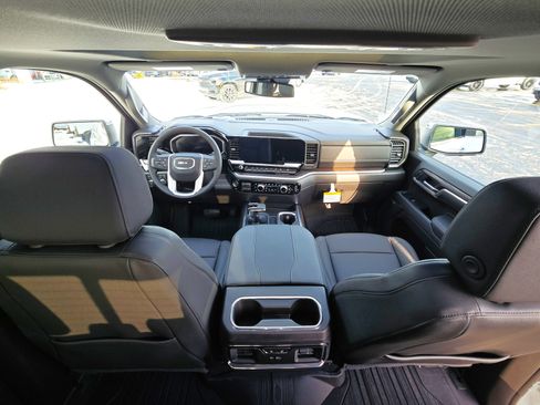 New 2026 GMC Sierra 1500 SLT w/ SLT Premium Plus Package image 16