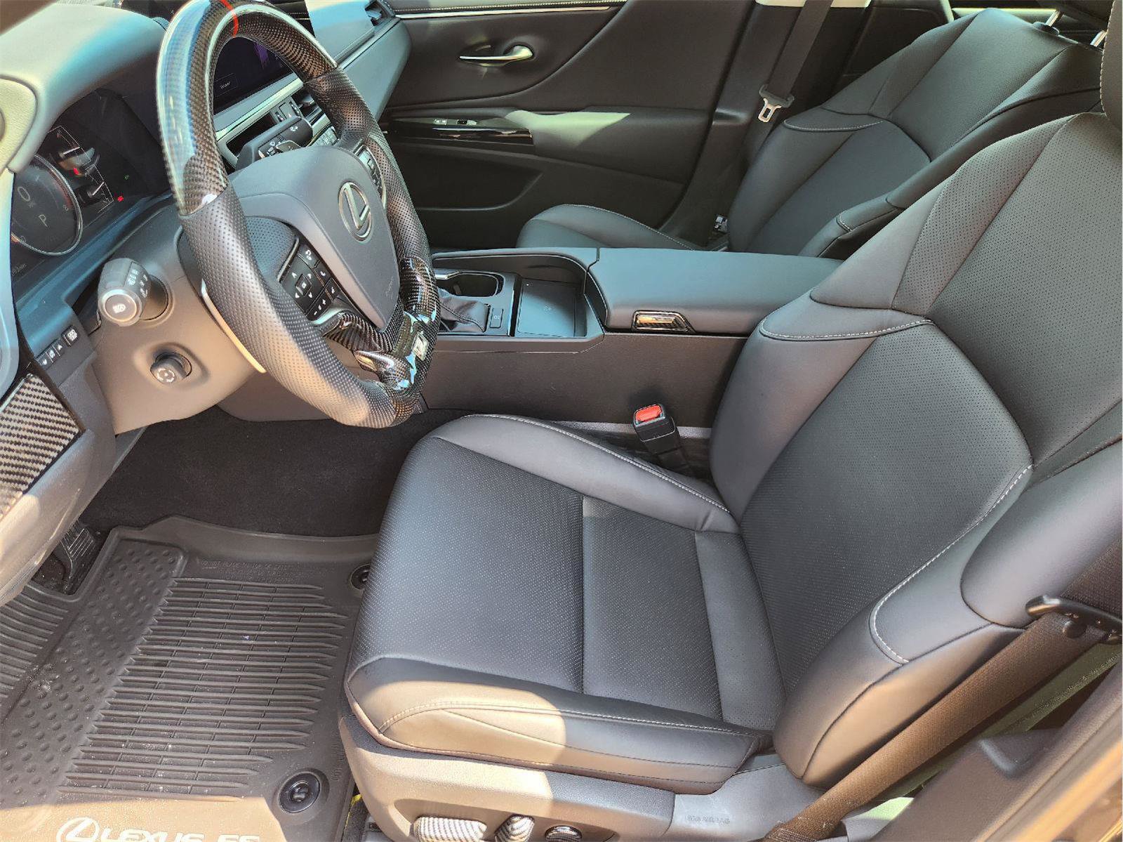 Used 2025 Lexus ES 350 w/ Premium Package FWD image 12