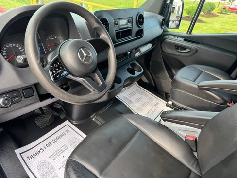 Used 2020 Mercedes-Benz Sprinter 3500 w/ Driver Convenience Package image 8