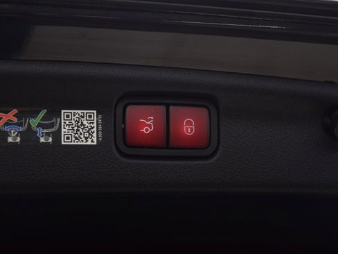 Certified 2025 Mercedes-Benz C 300 Sedan image 32