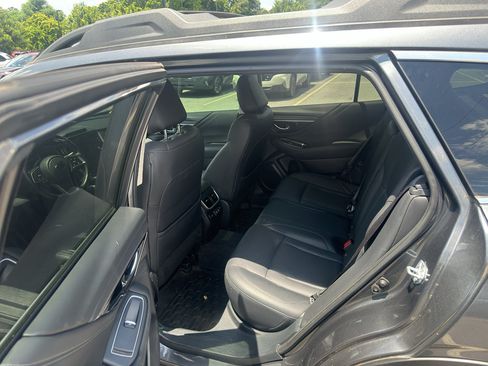 Used 2021 Subaru Outback Limited AWD/4WD image 6