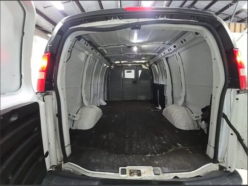 Used 2020 Chevrolet Express 2500 w/ Driver Convenience Package RWD image 6