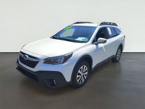 Certified 2022 Subaru Outback Premium AWD/4WD image 4