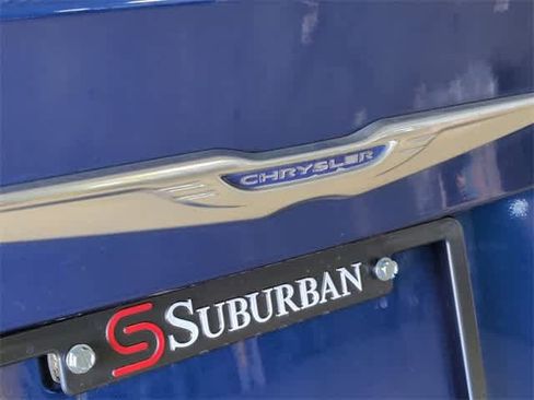 Used 2015 Chrysler 200 Limited image 11