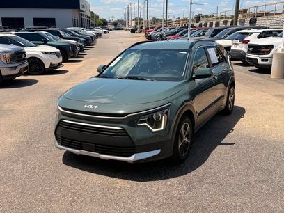 Used 2023 Kia Niro EX