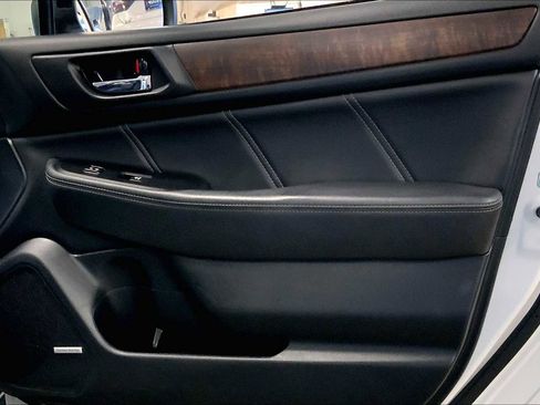 Used 2019 Subaru Outback 2.5i Limited image 23